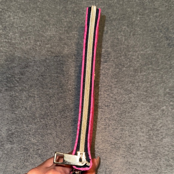 Victoria's Secret - NWOT Pink Slim Wristlet Wallet with Black Tassel - Picture 14 of 17